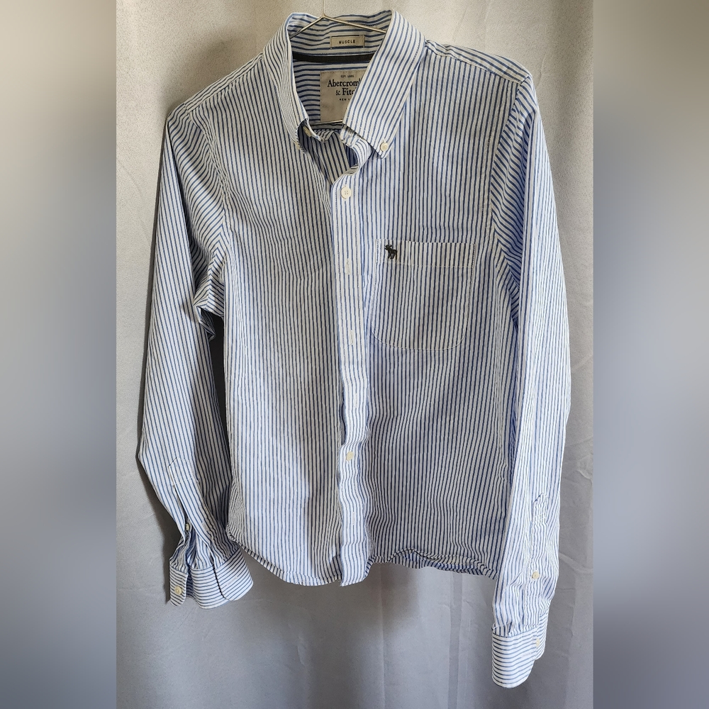 Muscle Button Down